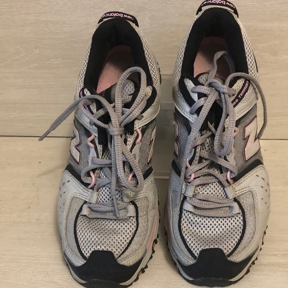 New Balance 495 V2 Womens Size 9.5 D Gray and 49 similar items New Balance 809 All Terrain Pink Black And Gray Women’s Size 8